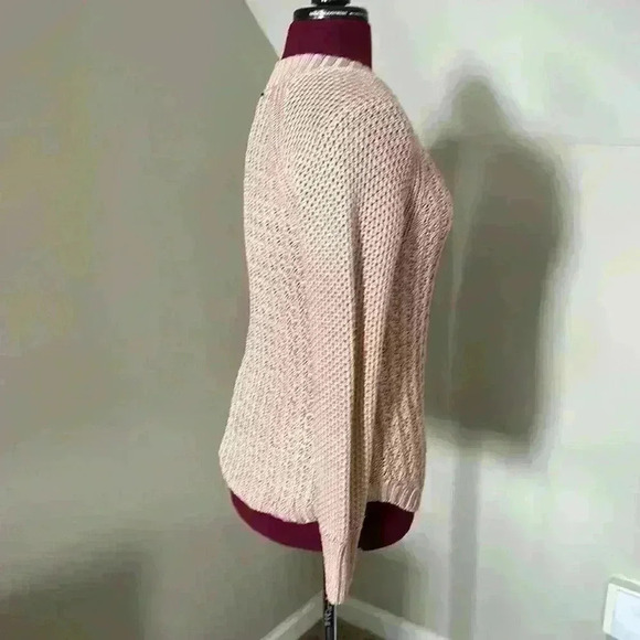 Calvin Klein Pink Sweater Like New - Picture 5 of 9